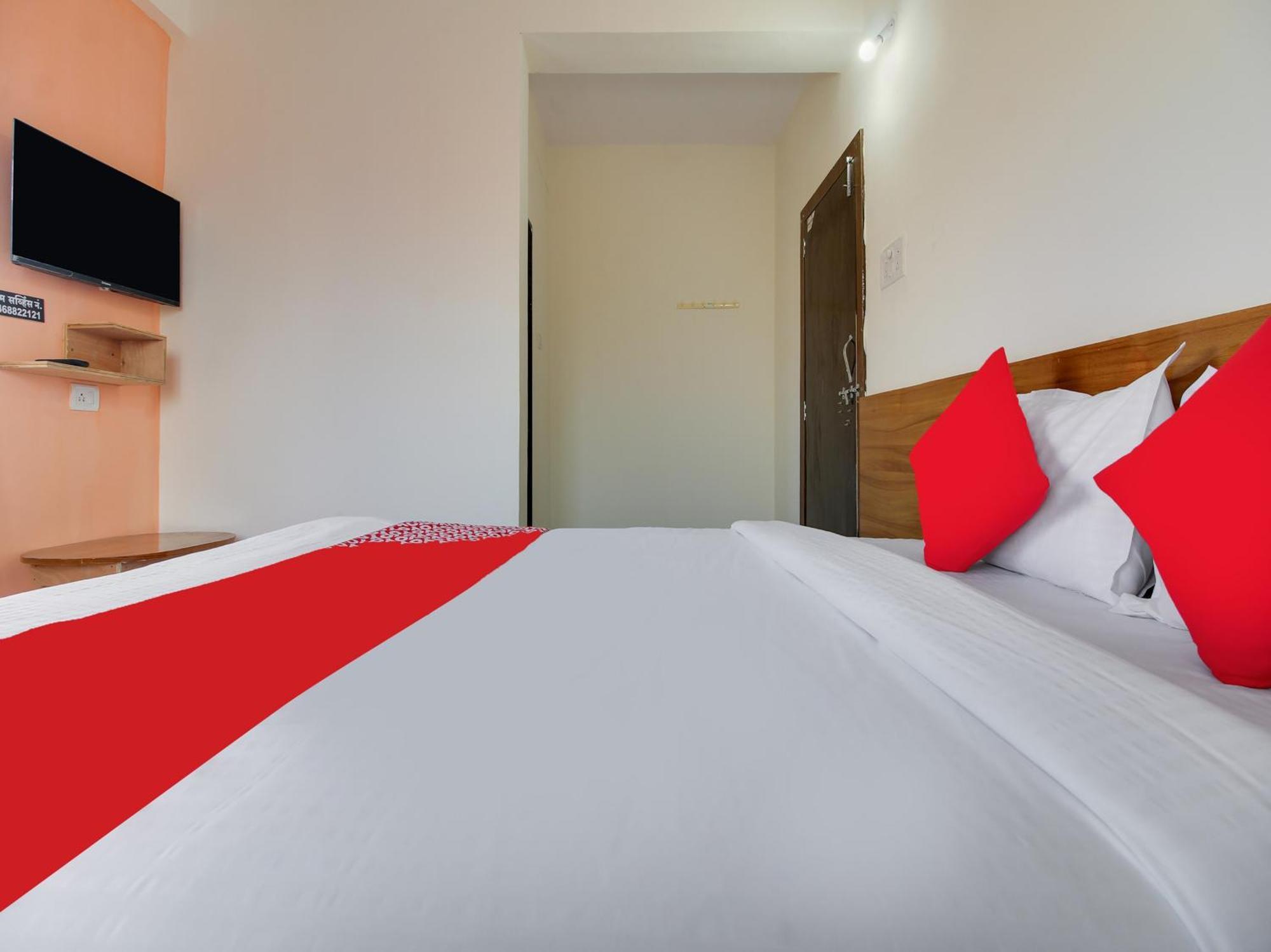 Hotel O Silver 9 Hindzsevádi Kültér fotó